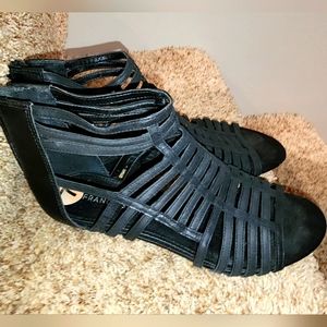 Ladies sandals